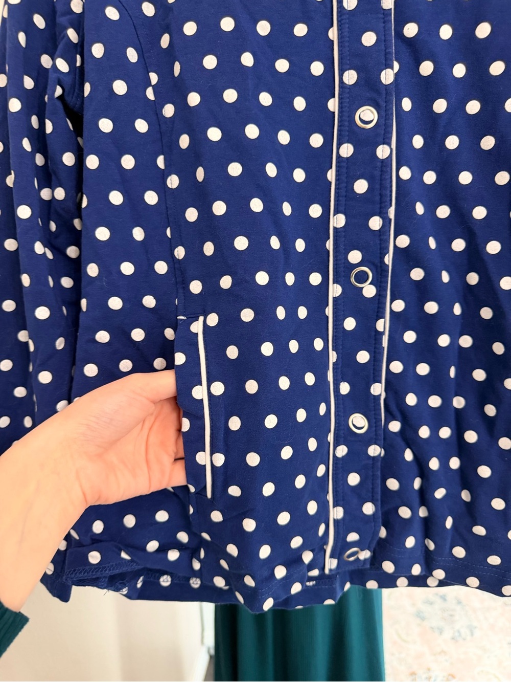 Quacker Factory Navy and White Polka Dot Top - Picture 4 of 5